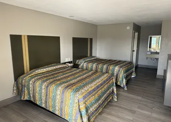 Nola Inn & Suites hotel thumbnail 3