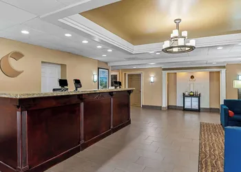 Comfort Inn & Suites Staunton hotel thumbnail 2