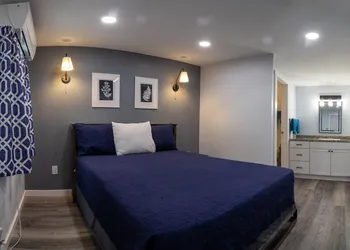 Robbins Motel hotel thumbnail 6