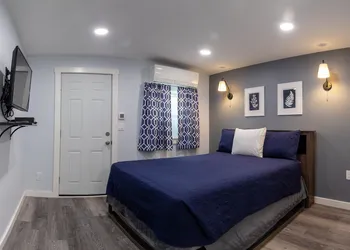 Robbins Motel hotel thumbnail 7
