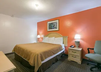 Rodeway Inn & Suites Enterprise hotel thumbnail 4