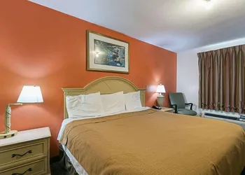 Rodeway Inn & Suites Enterprise hotel thumbnail 5