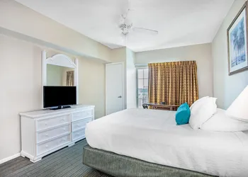 Coconut Palms Beach Resort II, an Ascend Collection Hotel hotel thumbnail 6