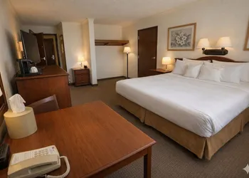 Lone Tree Inn hotel thumbnail 8