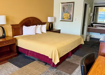 Thunderbird Motel hotel thumbnail 4