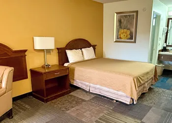 Thunderbird Motel hotel thumbnail 8