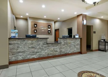 Baymont Inn & Suites by Wyndham Glen Rose hotel thumbnail 2