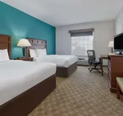 Baymont Inn & Suites by Wyndham Glen Rose hotel detail image 4