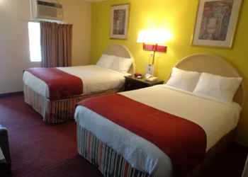 Economy Inn Express Warren hotel thumbnail 4