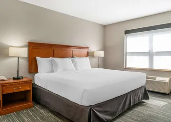 Country Inn & Suites by Radisson, Rossford - Toledo South hotel thumbnail 5