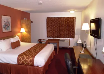 Americas Best Value Inn & Suites Nevada hotel thumbnail 8
