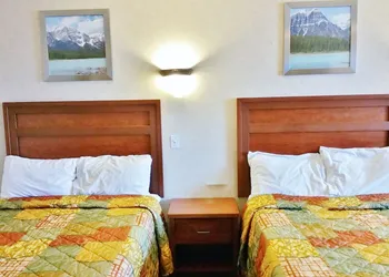 Alpine Motel hotel thumbnail 3