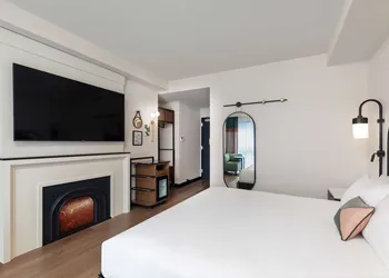 Pennyweight Hotel Boston, Curio Collection by Hilton hotel thumbnail 8