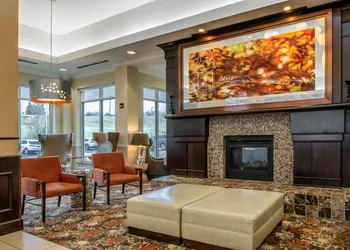 Hilton Garden Inn St. Louis Airport hotel thumbnail 3