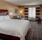 Hilton Garden Inn St. Louis Airport hotel detail image 7