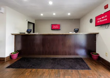 Red Roof Inn Culpeper hotel thumbnail 3