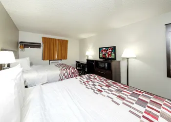 Red Roof Inn Culpeper hotel thumbnail 4