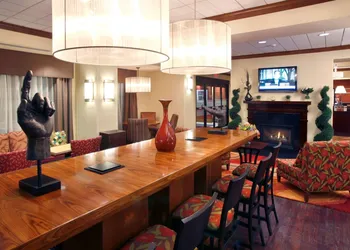 Hampton Inn Springfield South Enfield hotel thumbnail 2