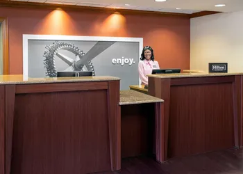 Hampton Inn Springfield South Enfield hotel thumbnail 3