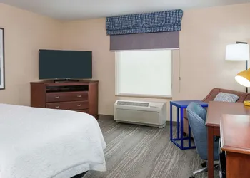 Hampton Inn Springfield South Enfield hotel thumbnail 8