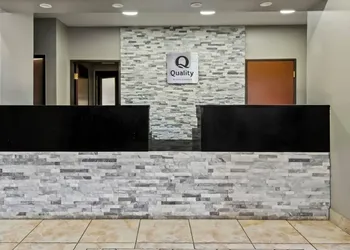 Quality Inn & Suites - Granbury hotel thumbnail 2