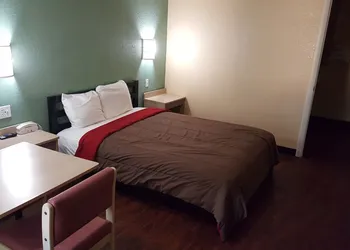 Mentor Home Inn hotel thumbnail 7