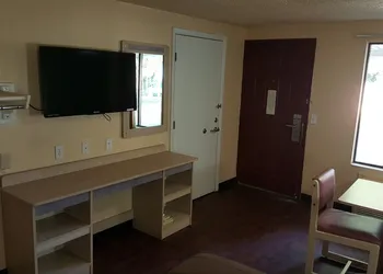 Mentor Home Inn hotel thumbnail 8