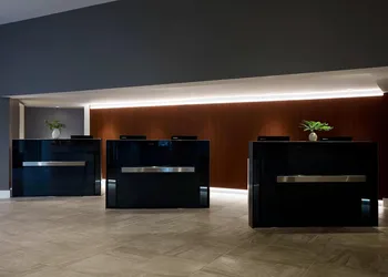 Long Island Marriott hotel thumbnail 4