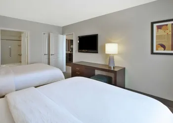 Embassy Suites Columbus-Airport hotel thumbnail 7