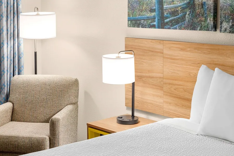 Days Inn by Wyndham Paris hotel detail image 6