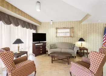 Baymont by Wyndham Griffin hotel thumbnail 2