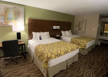 Baymont by Wyndham Griffin hotel thumbnail 5