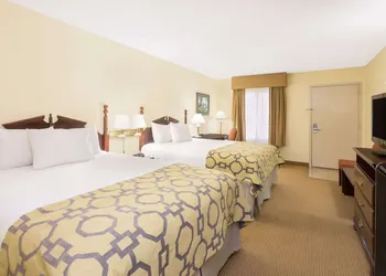 Baymont by Wyndham Griffin hotel thumbnail 7