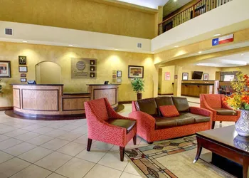 Comfort Inn & Suites Alvarado hotel thumbnail 5
