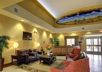 Comfort Inn & Suites Alvarado hotel thumbnail 6