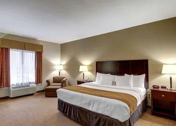 Comfort Inn & Suites Alvarado hotel thumbnail 7