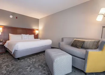 Courtyard by Marriott Charlotte Lake Norman hotel thumbnail 4