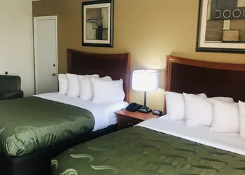 Quail Inn & Suites hotel thumbnail 7