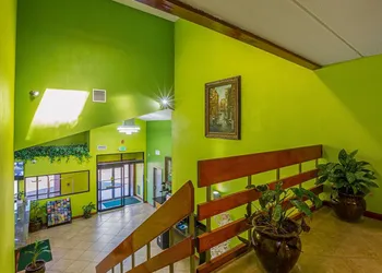 Quality Inn & Suites near Six Flags East hotel thumbnail 7