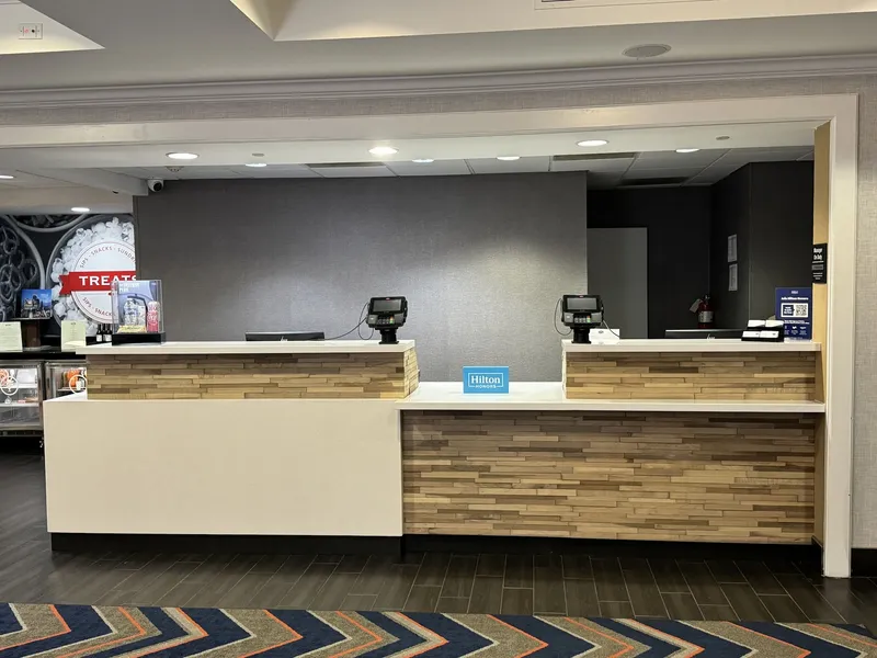 Hampton Inn & Suites Tallahassee I-10/Thomasville Road, FL hotel detail image 2
