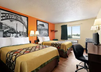 Super 8 by Wyndham Waco University Area hotel thumbnail 6