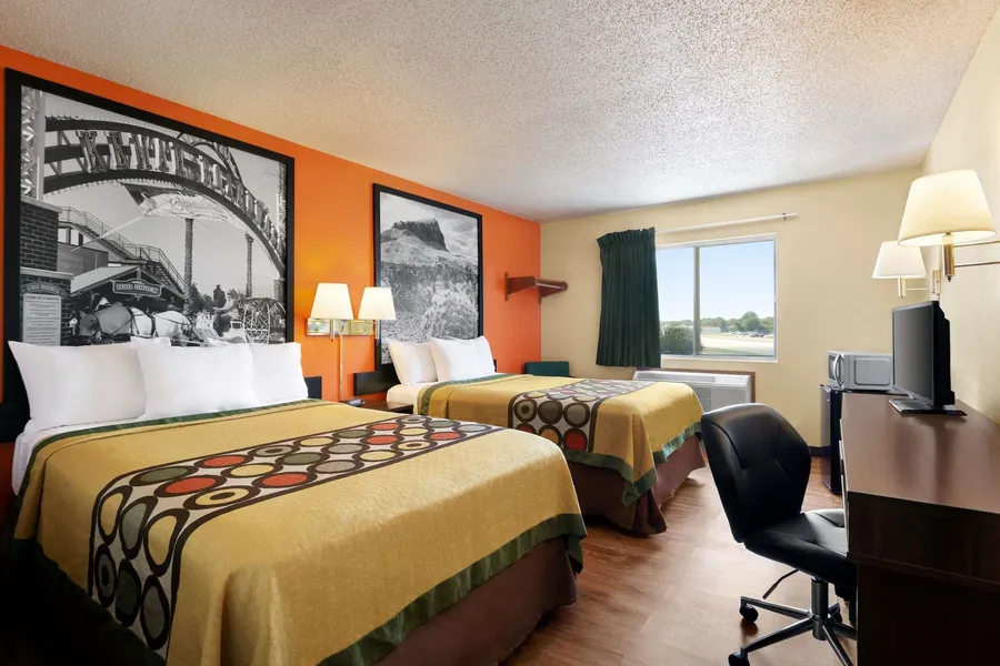 Super 8 by Wyndham Waco University Area hotel detail image 6