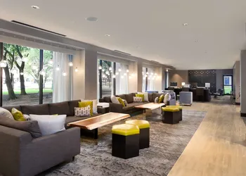 DoubleTree by Hilton Hotel & Suites Houston by the Galleria hotel thumbnail 3