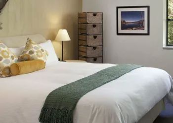 PlumpJack Inn hotel thumbnail 3