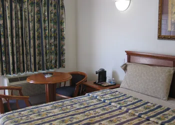 Tower Motel Long Beach hotel thumbnail 2