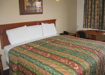 Tower Motel Long Beach hotel thumbnail 4