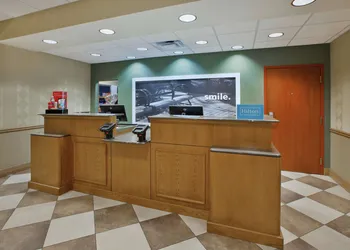 Hampton Inn & Suites Plattsburgh hotel thumbnail 8