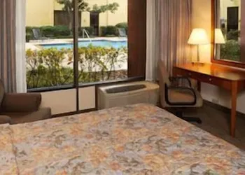 Sterling Hotel Dallas hotel thumbnail 5