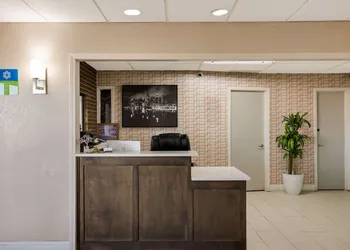 SureStay Hotel by Best Western Higginsville hotel thumbnail 3