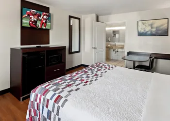 Red Roof Inn Muscle Shoals hotel thumbnail 8